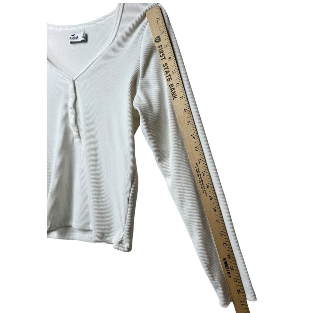 Hollister Henley Large Y2K Top Ribbed V-Neck Off White‎ Crop Preppy - Picture 6 of 6